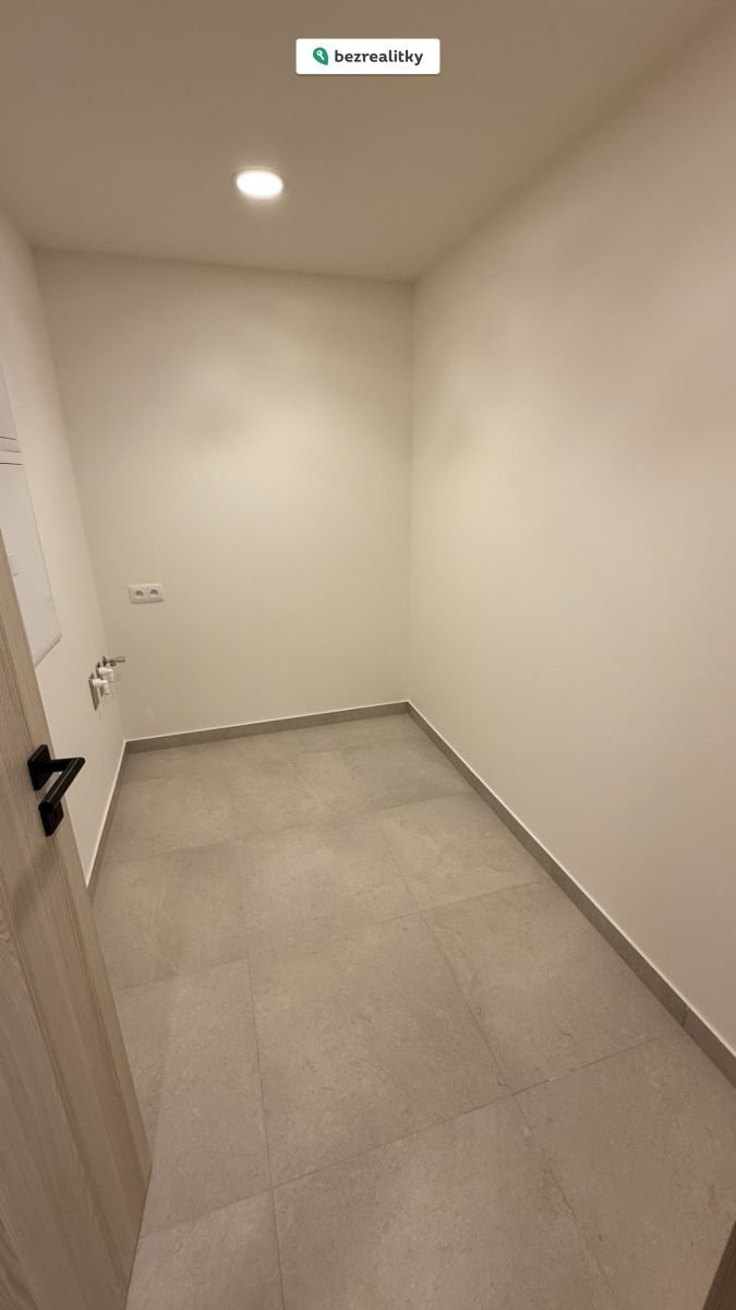 1772309299-mclkzbanvm-img-3587