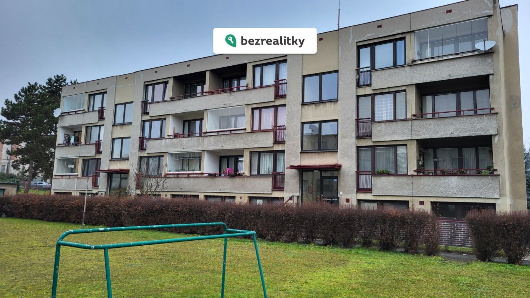 1765898196-stibyufjsb-20251212-151810