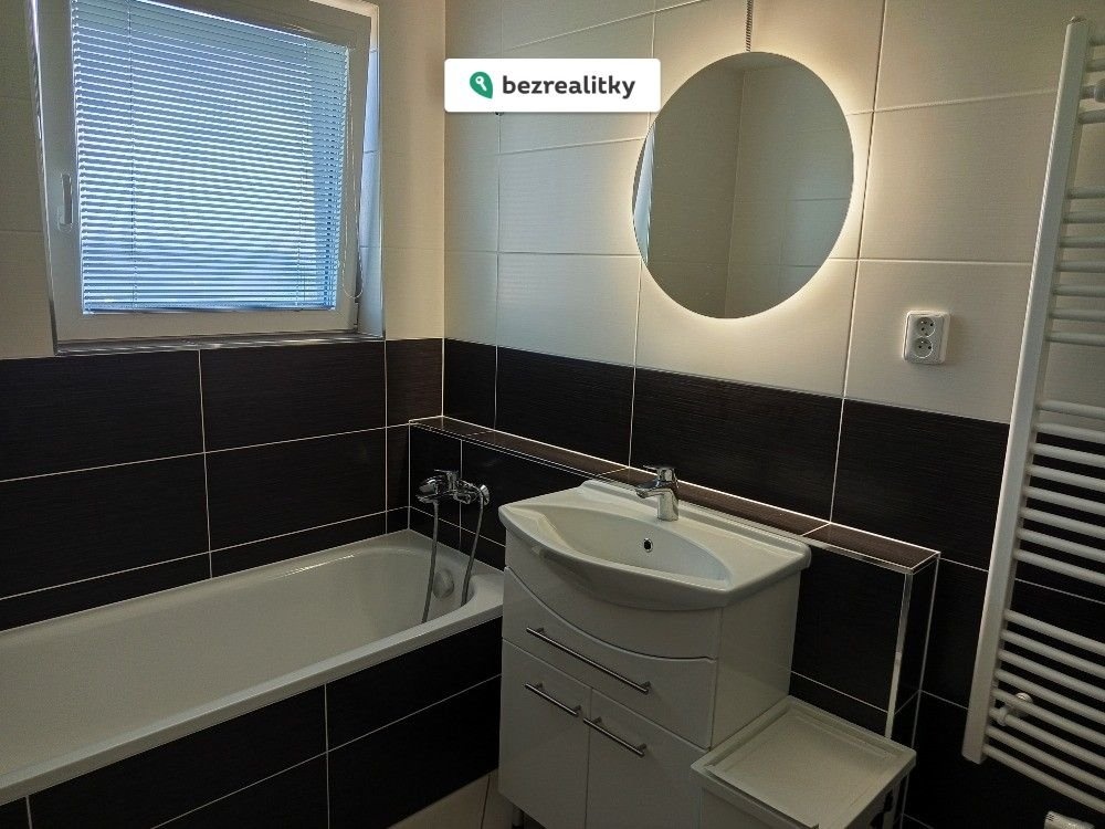 1760276257-pljhydgivp-img-20250920-152527