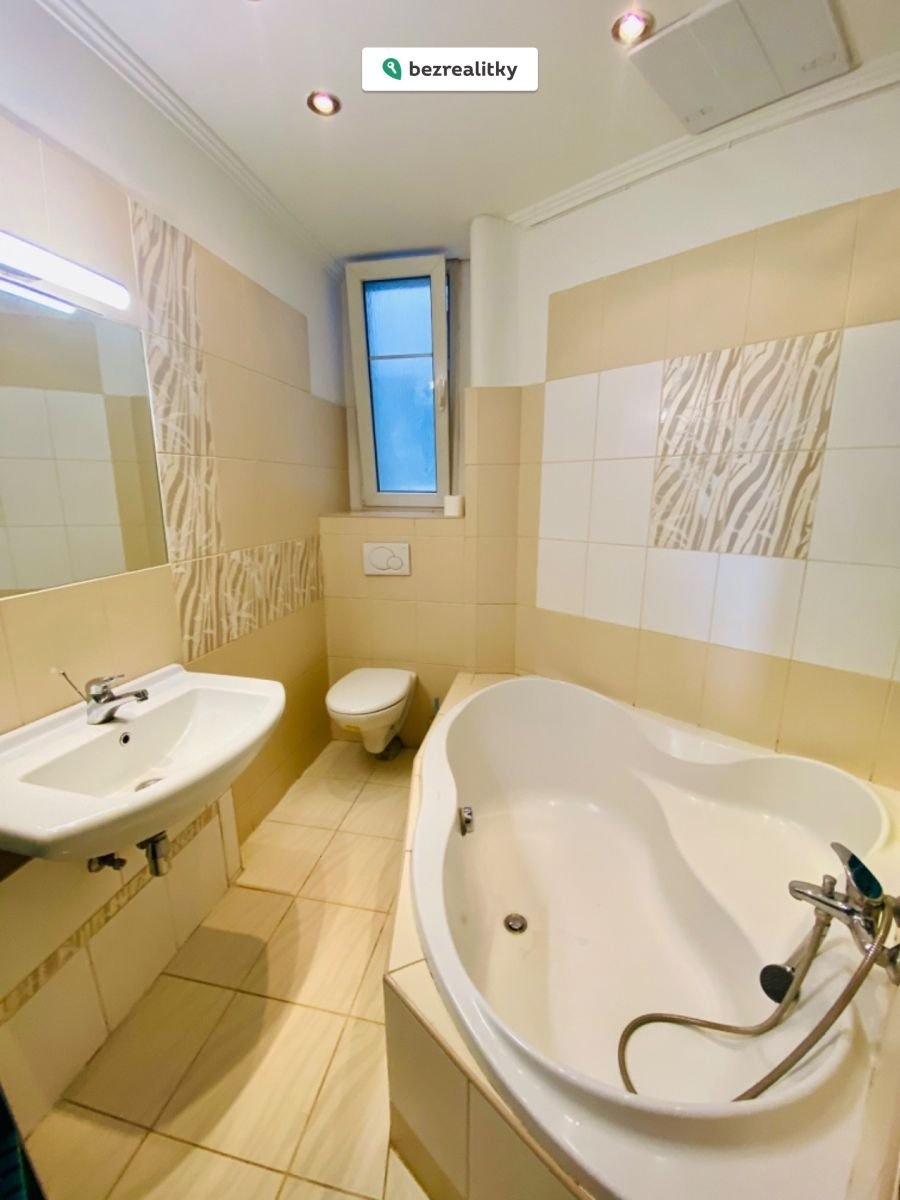 1758882790-rksjczmvcs-1715187016-utyaqevpdo-img-80