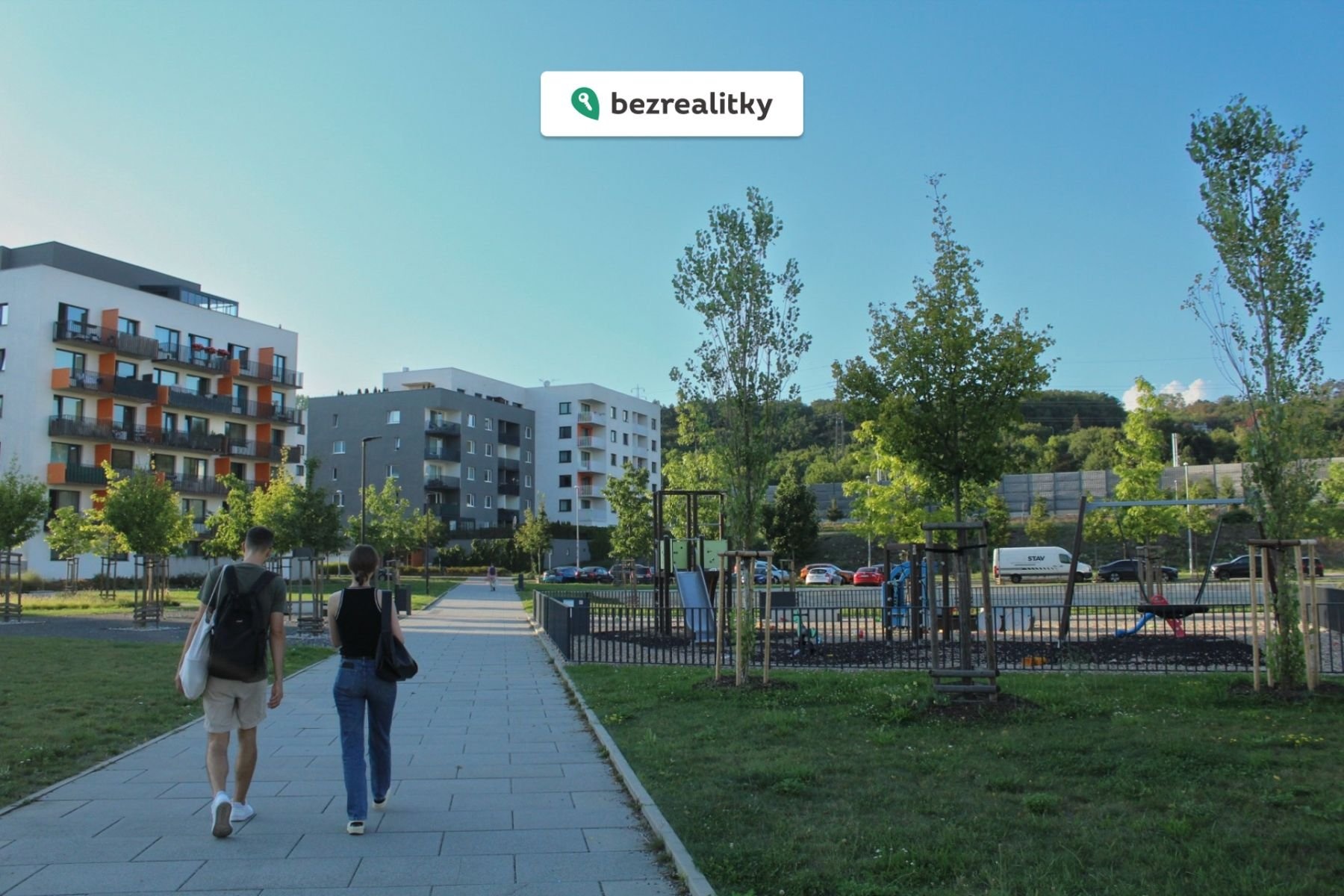 1758486951-owcvsifejq-9-kolbenova-park-okoli-domu