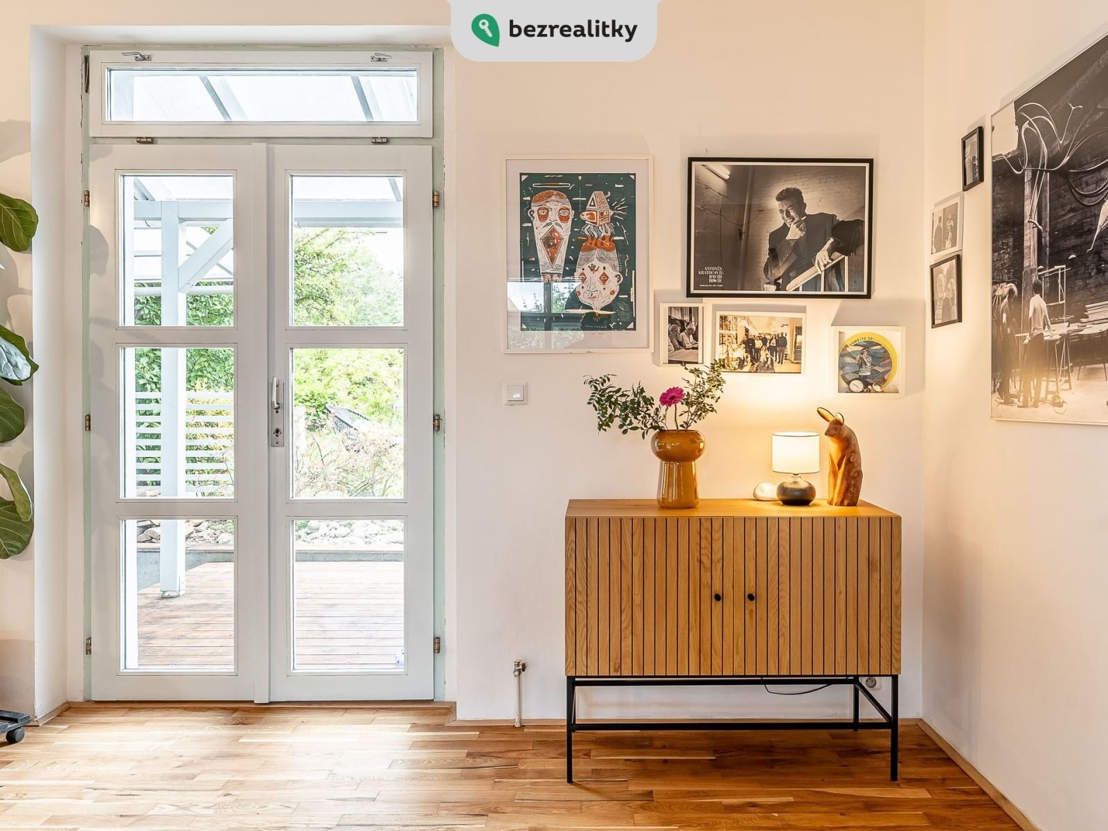 1748892350-mxqdxuvrob-kobylisy-23-dverebalkon