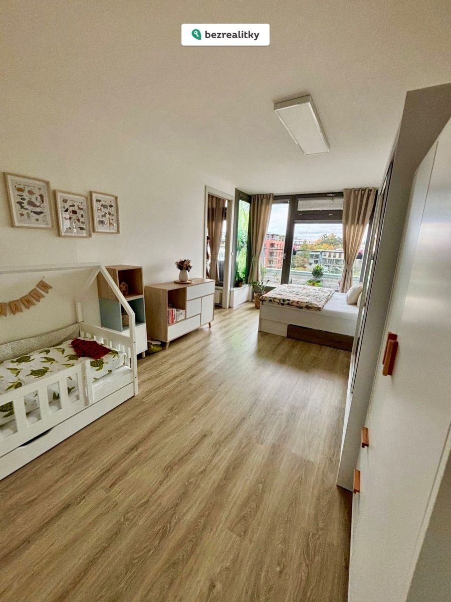 1761896004-fezummjfjg-421d6bfb-9fd9-4c80-8e77-17dc