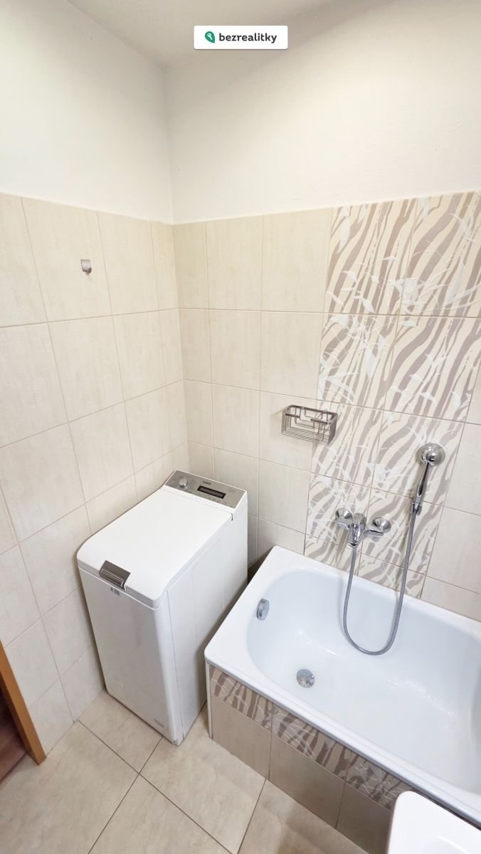 1771575136-awrbkizydn-13