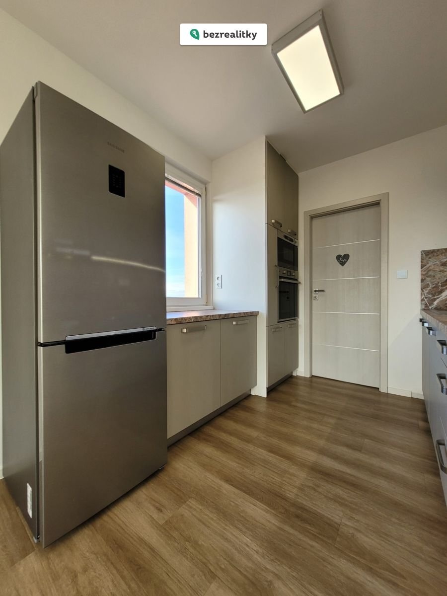 1760034084-rnscqzuyrg-02