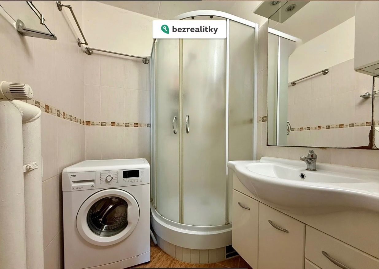 1761992726-fdfhlrmxyt-img-0253