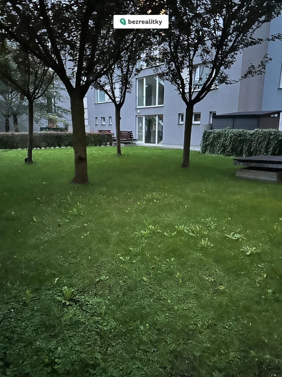 1758137370-aurcluzozl-img-6181