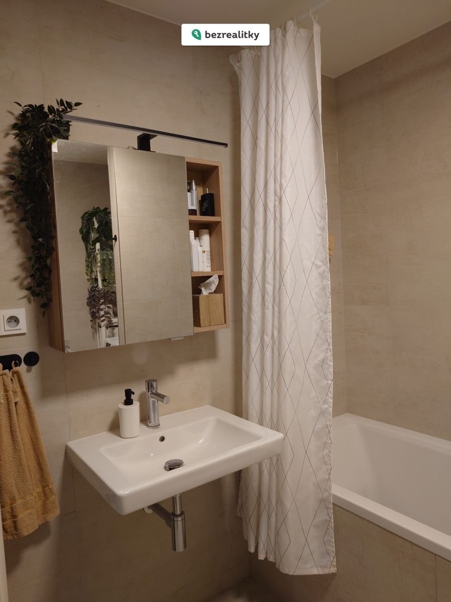 1770818245-wegcydgnim-20260120-134002