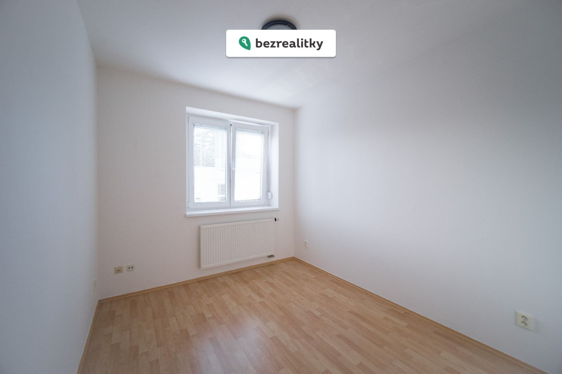 1774896934-kzpxuqacof-dsc208826