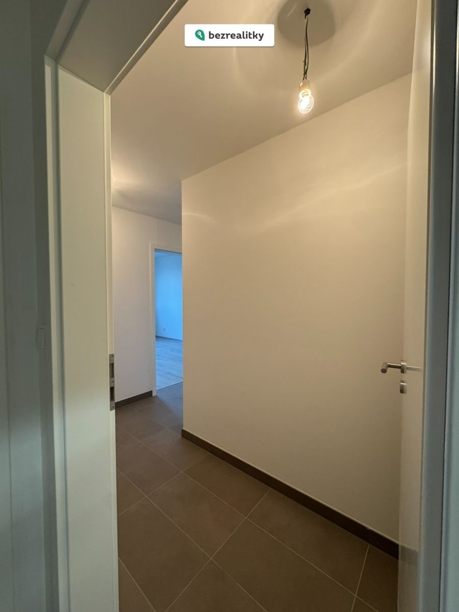 1744803639-tdivsggriw-18
