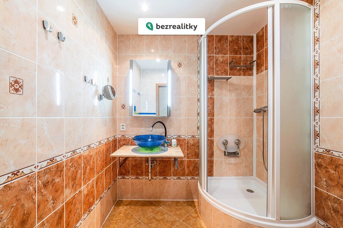 1771072545-zhpbqimocq-dsc-3144