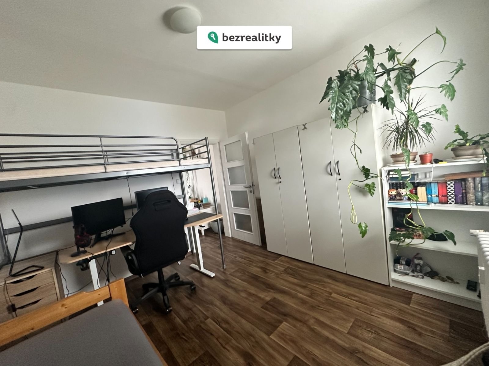 1775474013-yutincqiph-ddf95291-a6df-450c-afa1-b0c6