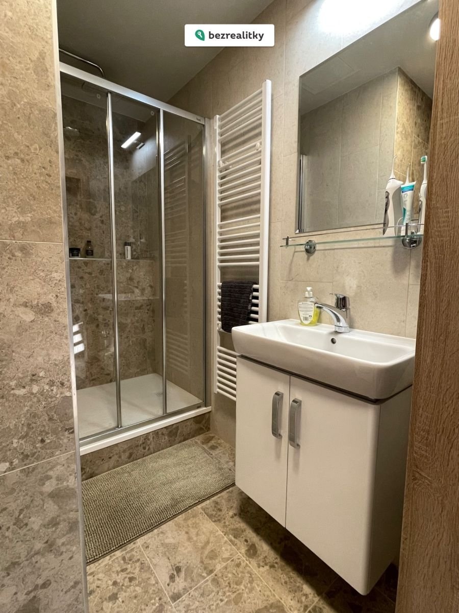 1770996208-lvxudpemds-6