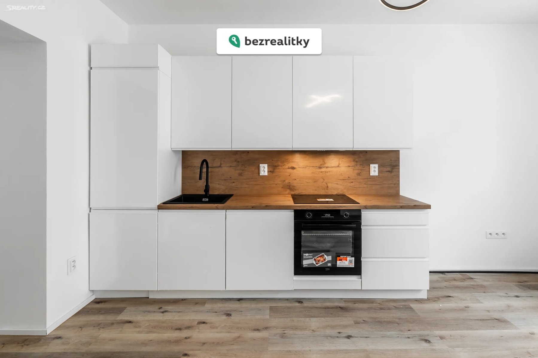 1764085157-umsrlzxsmn-a3e0