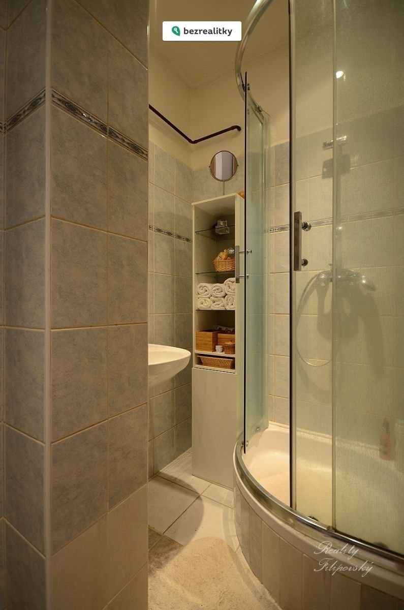 1761727567-njxovyrucu-dsc-0593