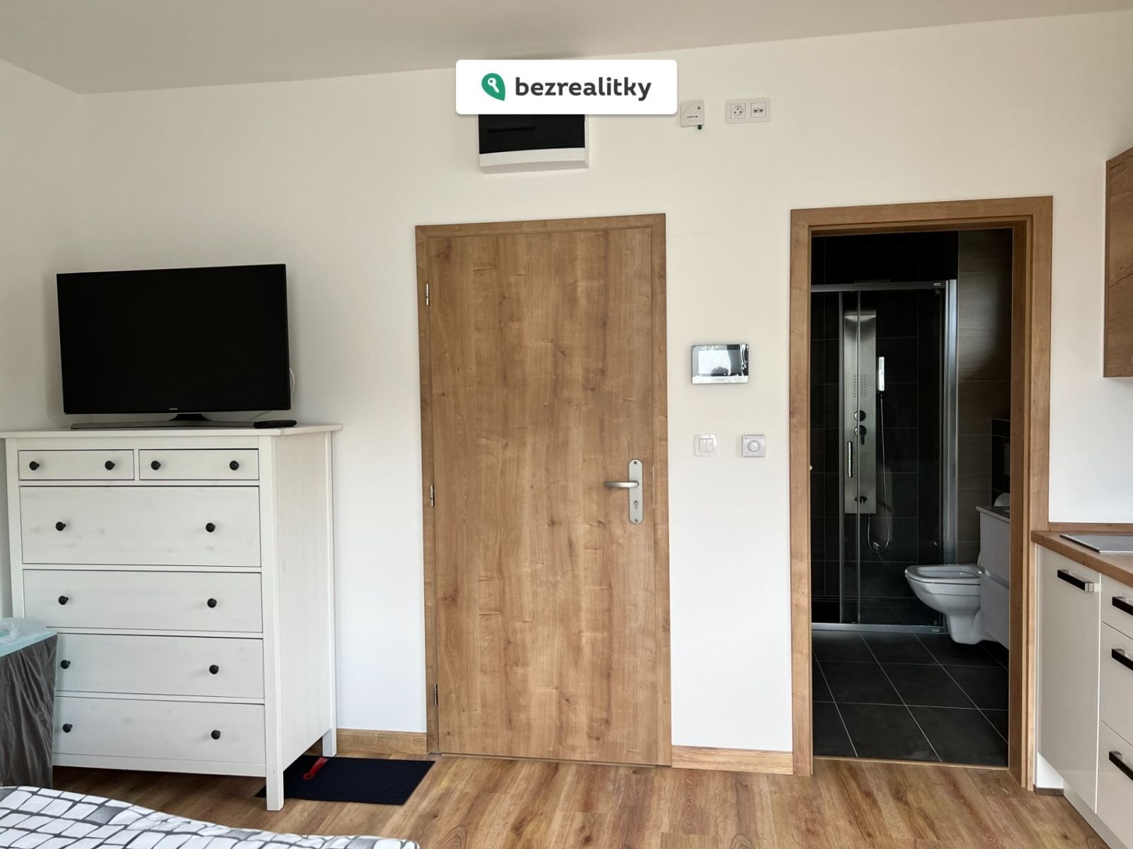 1762378785-mrhgpacqxm-img-2642