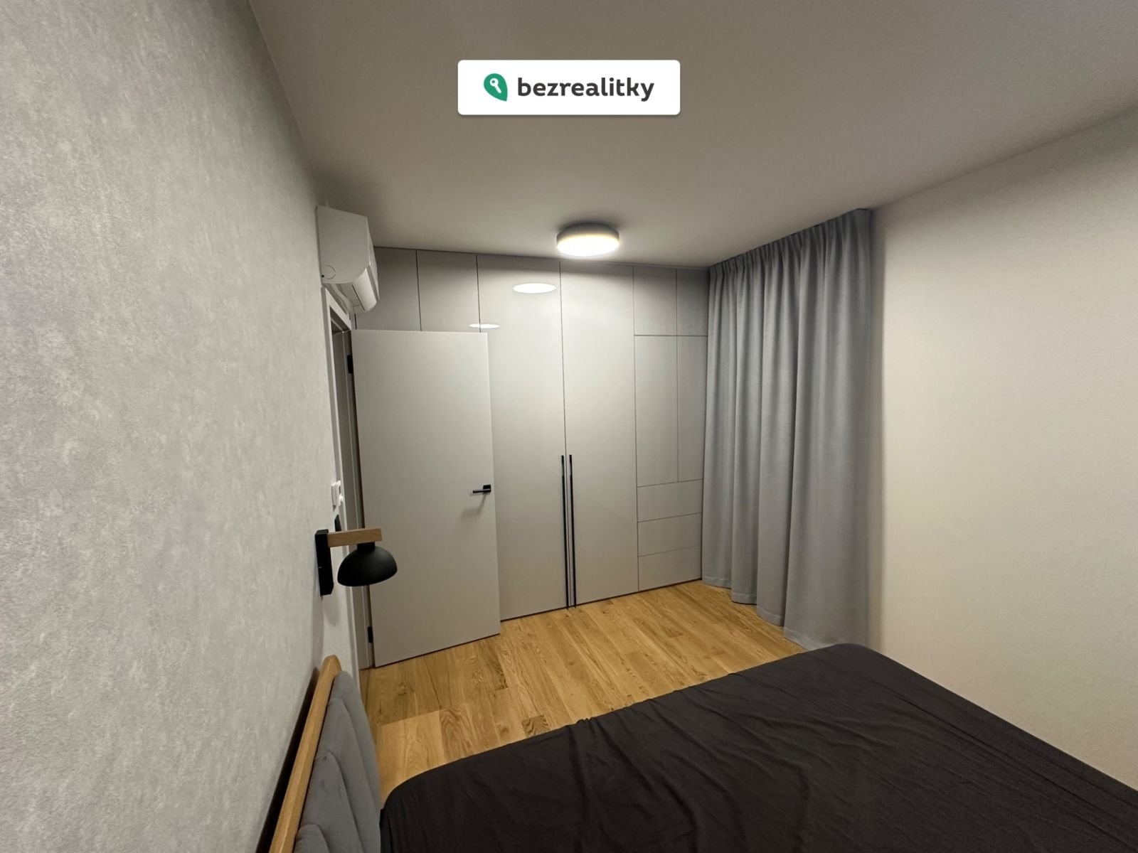 1765467747-gkzkjdopts-img-0176