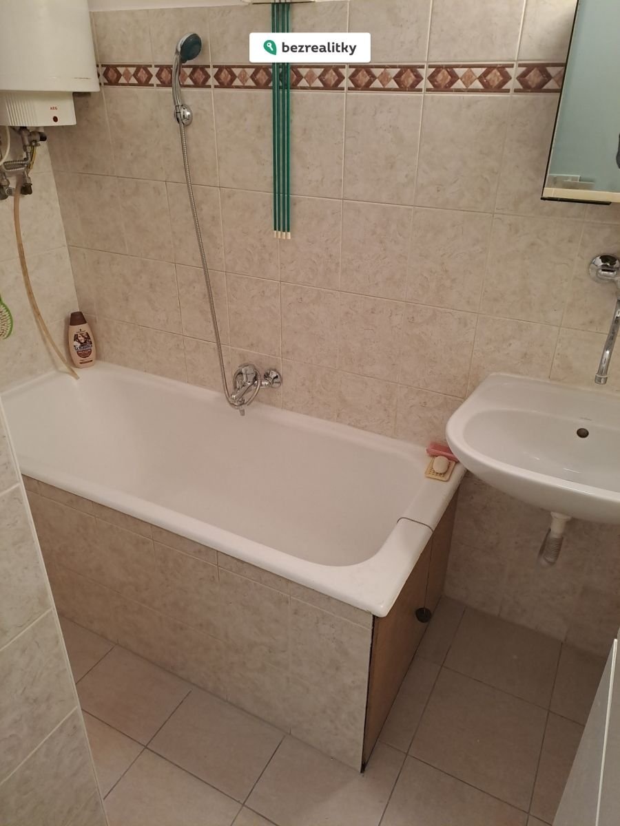 1772133115-xvdxkiunhh-20250131-155548