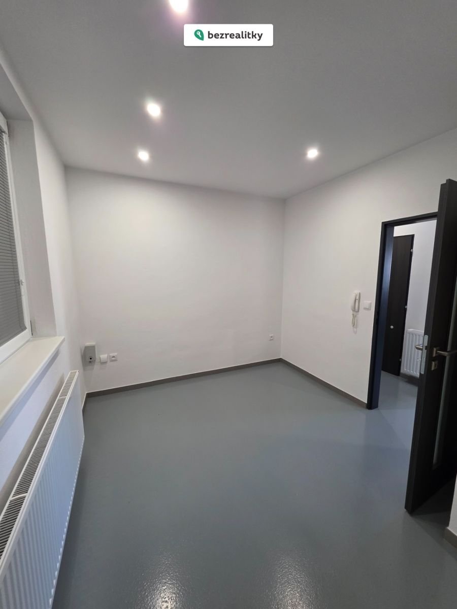 1768221866-uogfuiulhz-20251020-093548