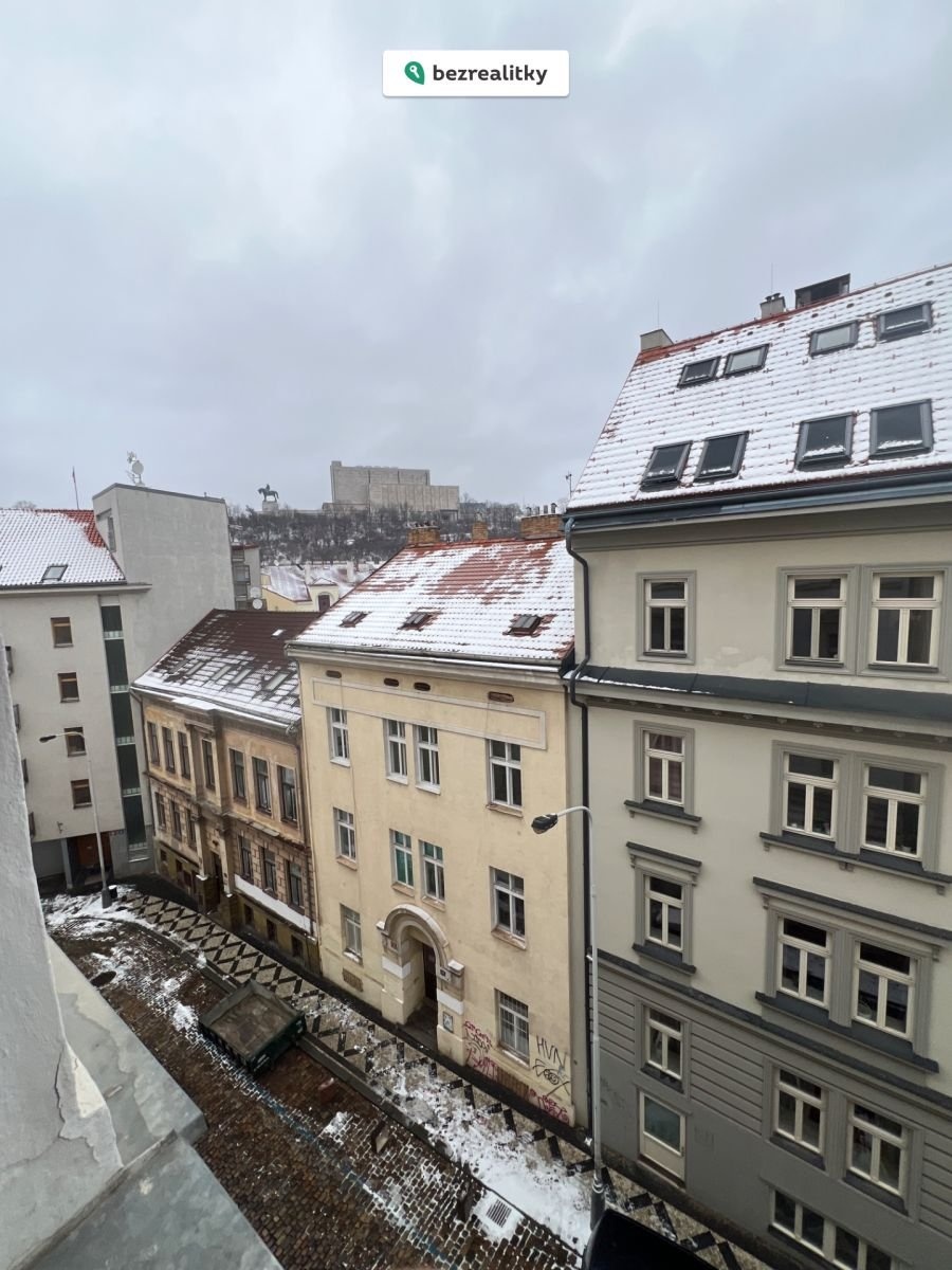 1779119999-jyrgxutxjl-img-1425