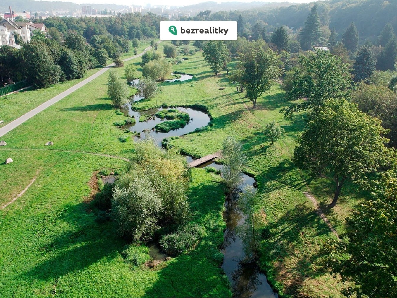 1763639674-tgrynvdbfn-tesla-zele-c5-88