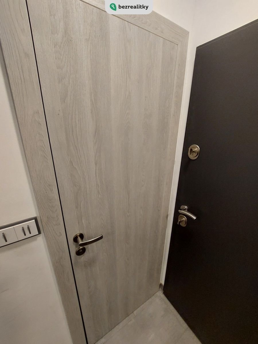 1745075759-ulvllcknkb-20250419-154021