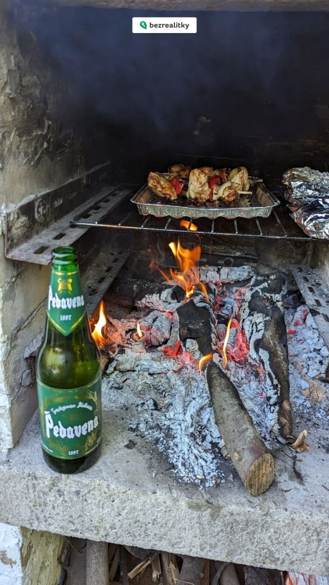 1773098960-ewhhcebpzq-07-relax-gril