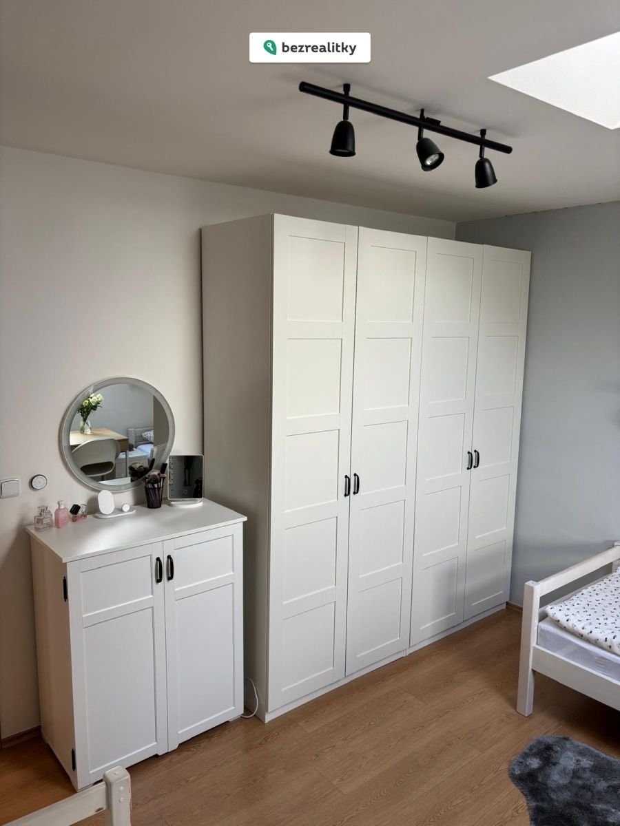 1776186596-dudbmzlxye-71a5a969-f7d6-4272-bde8-1362