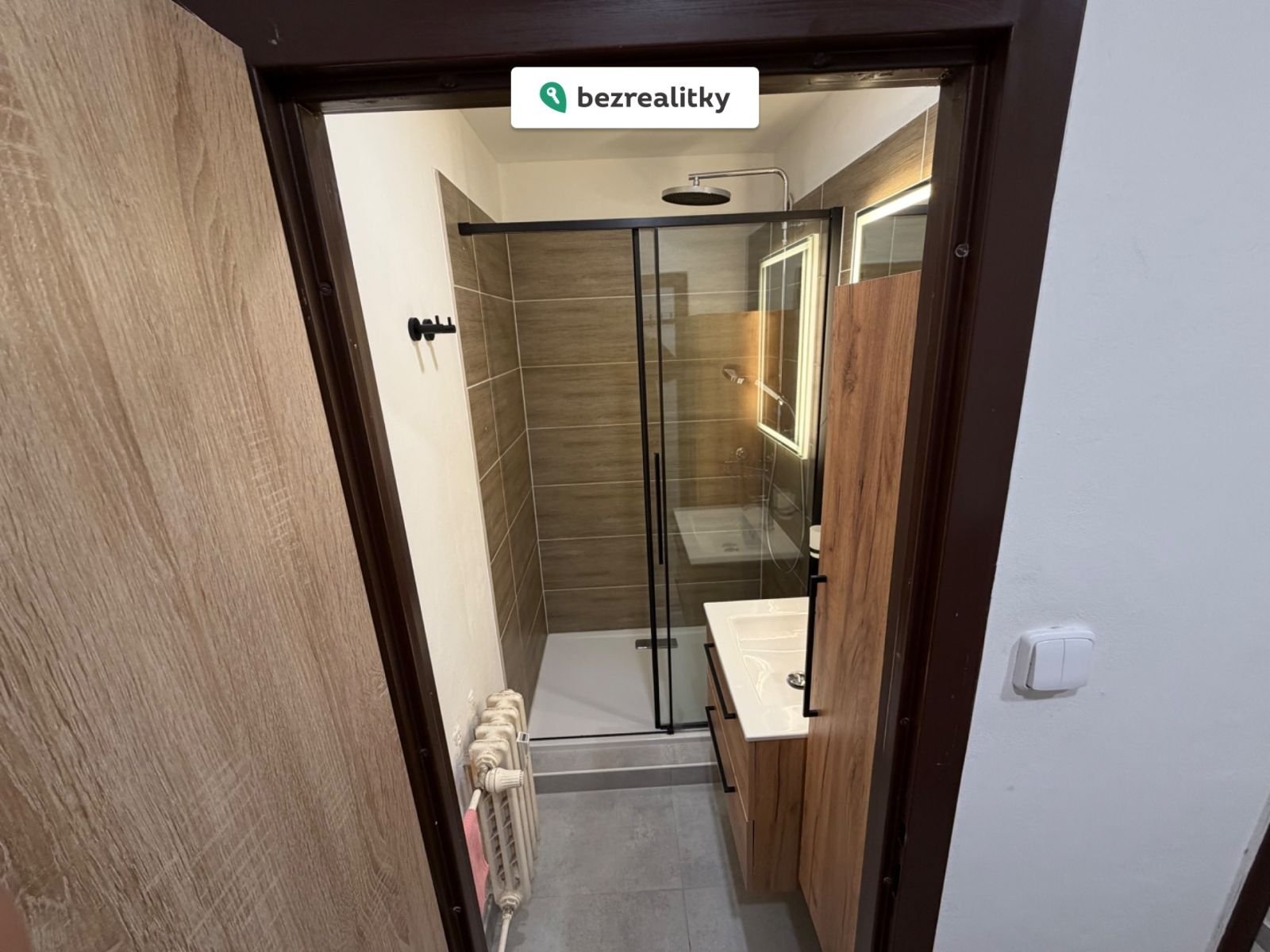 1775936490-szeefsderf-tempimagemwbep1