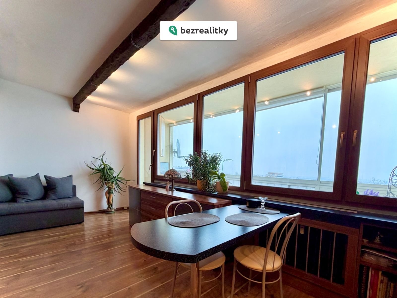 1770386035-pkhztllqnb-img-6061