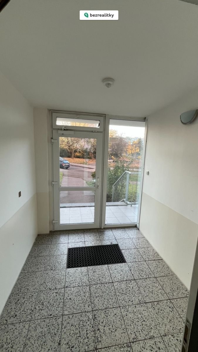 1764072240-hkihtqhsbt-img-0277