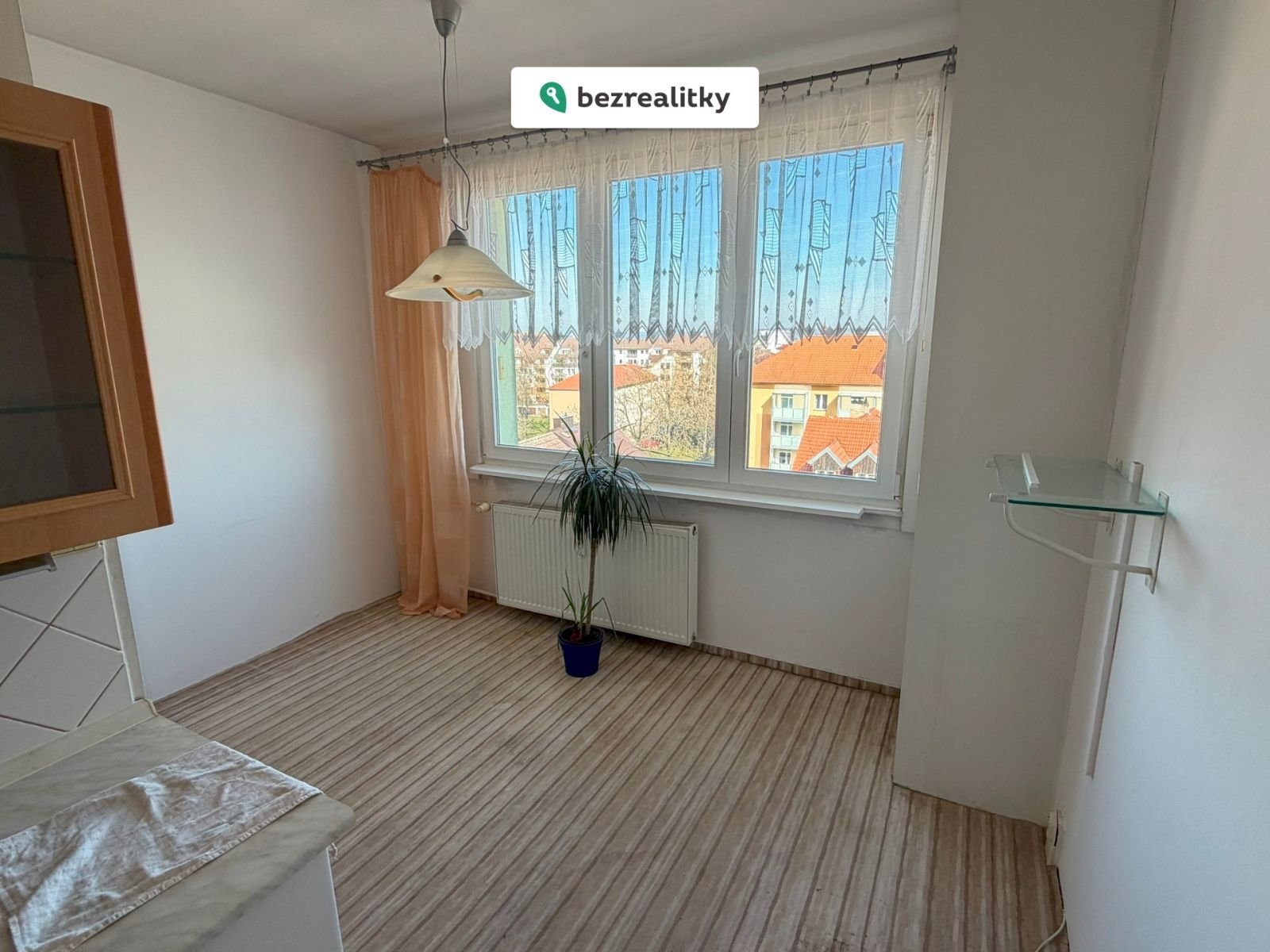 1773858332-wrexfeyeaw-byt-030-kuchyn