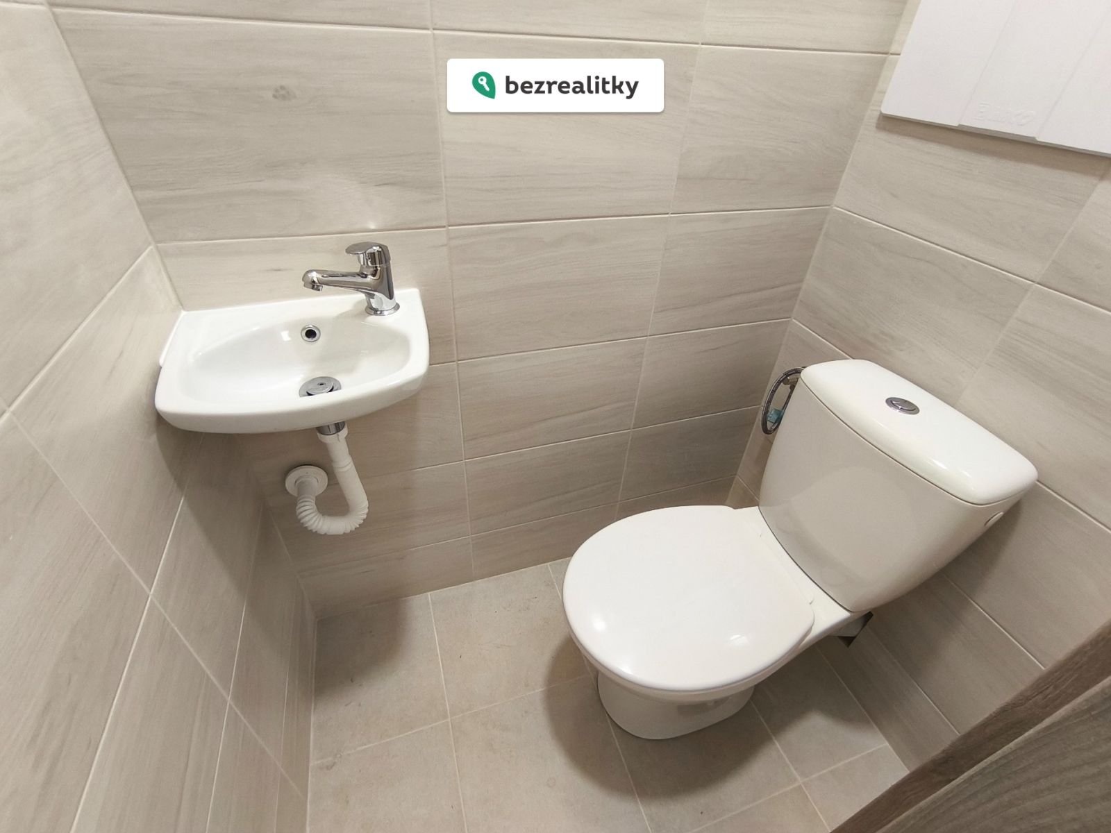 1773763246-vipbrhyeht-1000017017