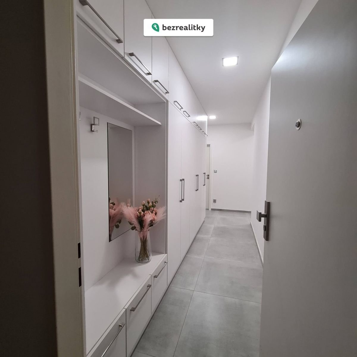 1788784086-hmxtyclupu-1000540713