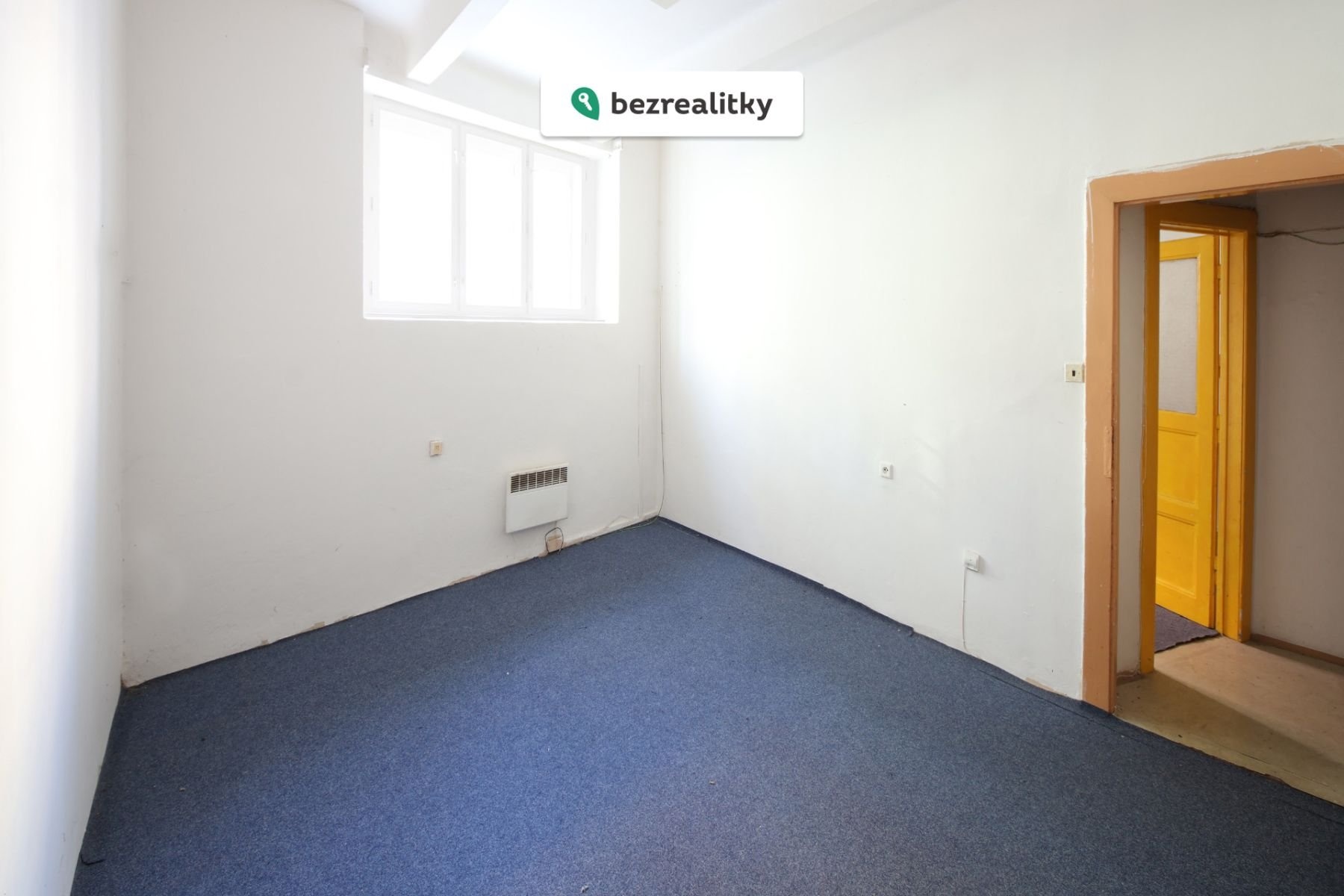 1763998245-tqgstqcsdt-img-4905