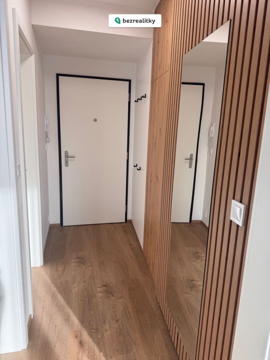 1763668882-wcnkfujgry-img-8888