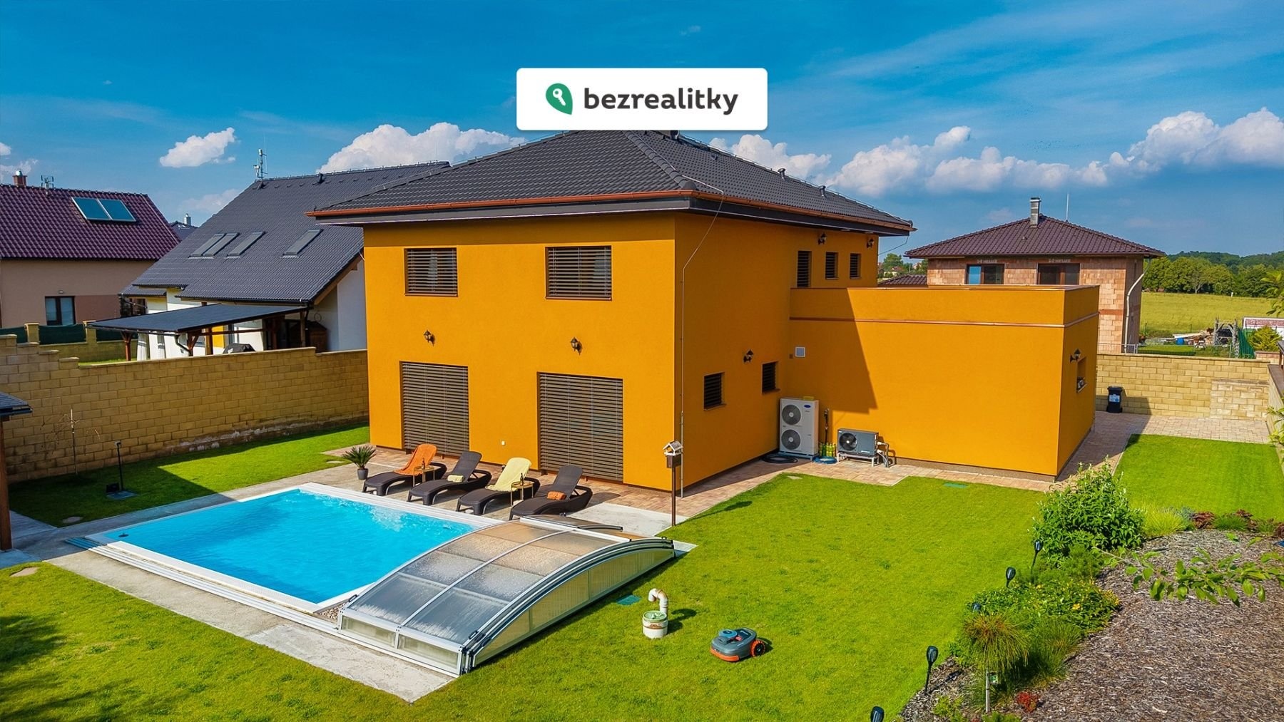 1755600296-stlxzccydd-034