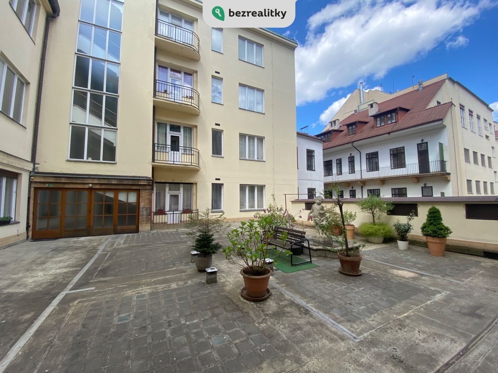 1745907415-vtmqotrayv-img-1859