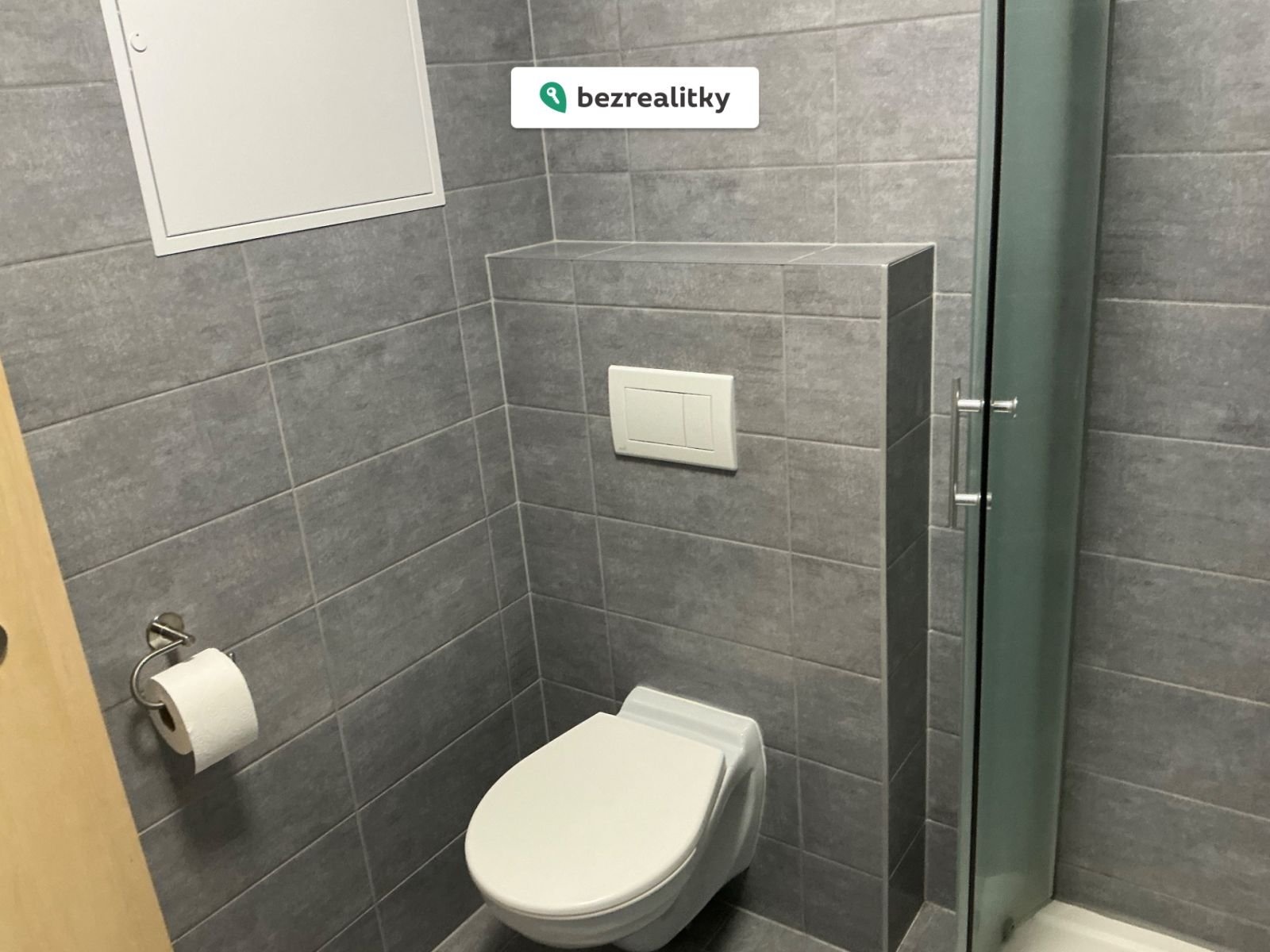 1772398281-dejfxpnwdy-img-1036