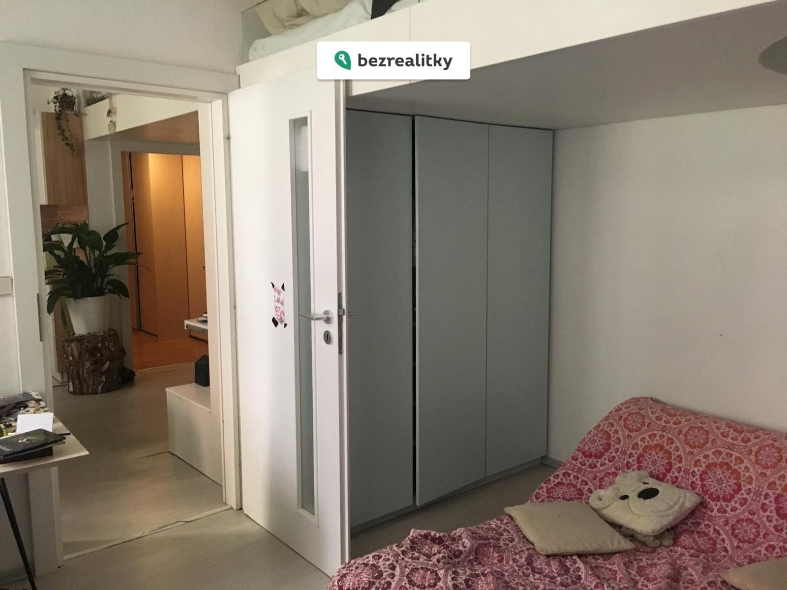 1763031965-ctxyoaixdg-55ab04fd-924a-4ed1-b780-f2a7281aedf1