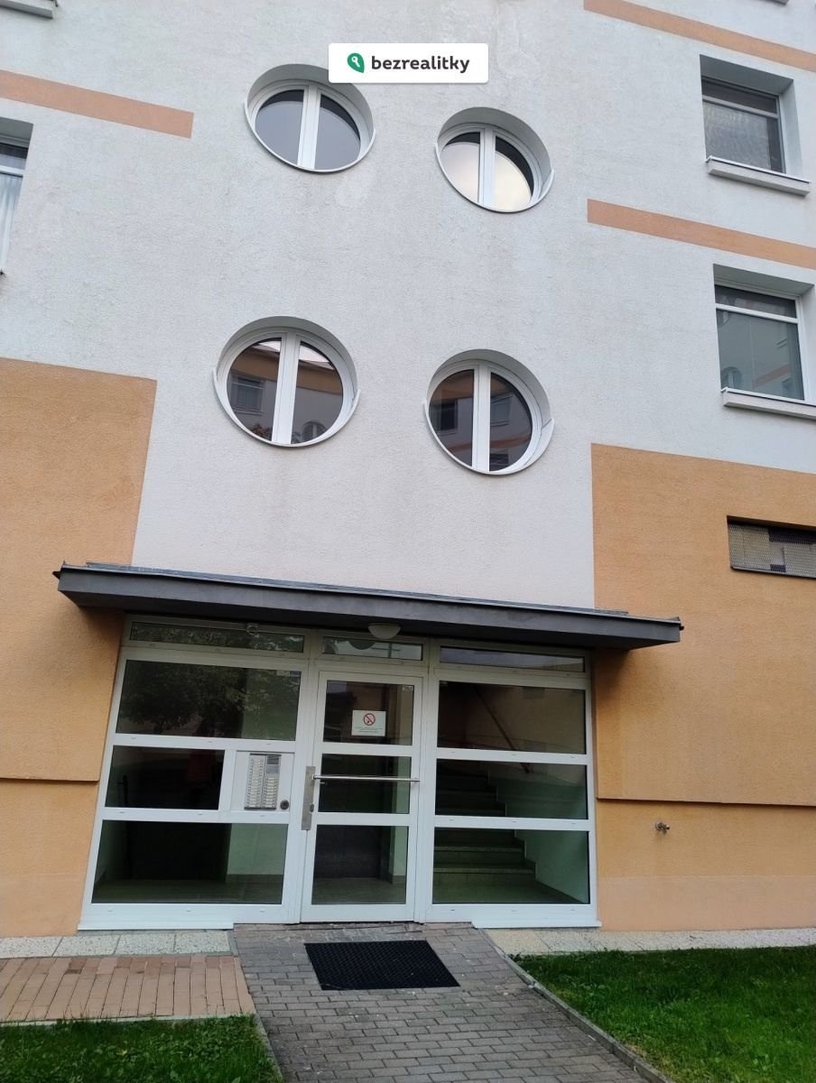 1760896682-mrpjnluxwb-img-20251019-173148761-ae