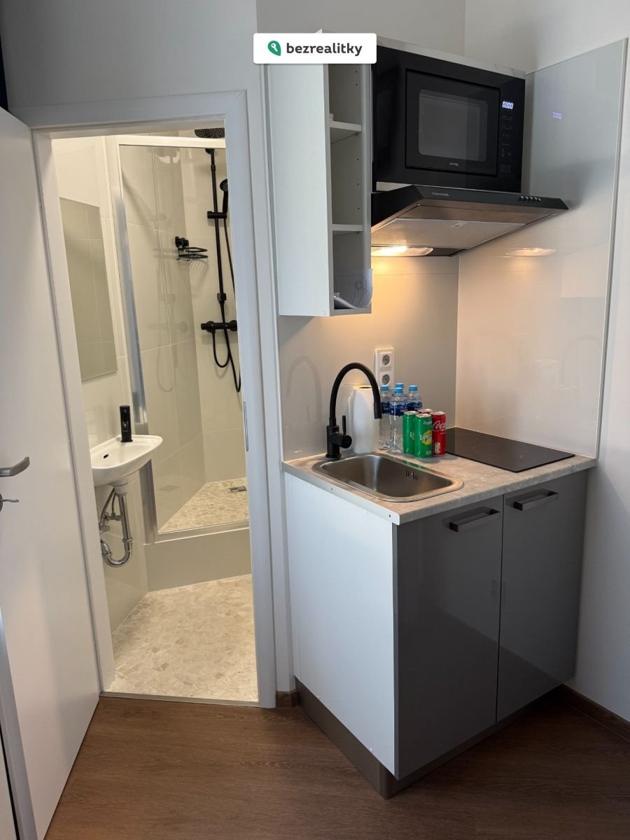 1772976046-oigmdxcyml-img-1409