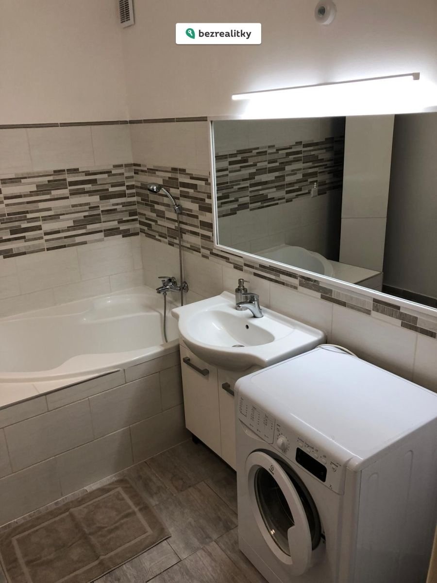 1763305875-fgmzqlgmtm-whatsapp-image-2025-10-29-at