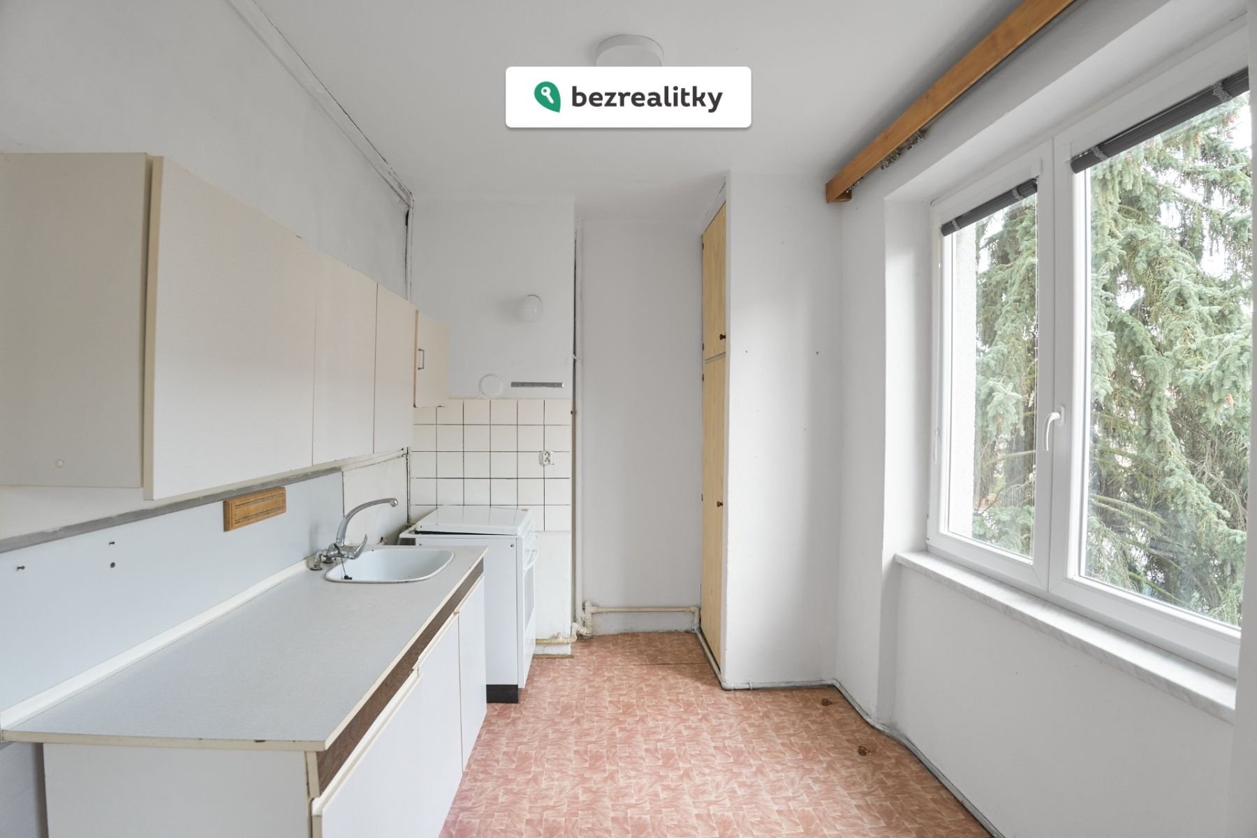 1775411357-khskvruylc-smetanova11