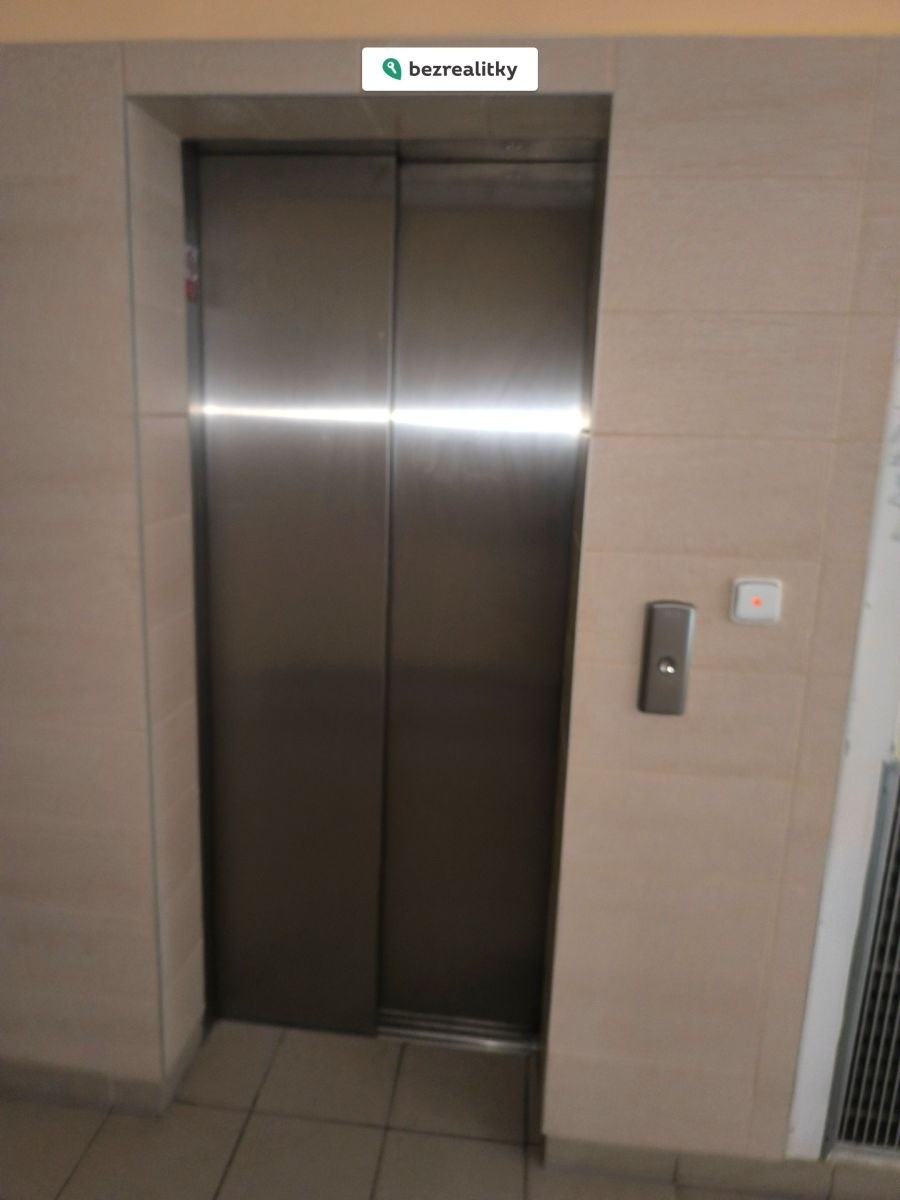 1760039672-sauqbjleuk-1000039150