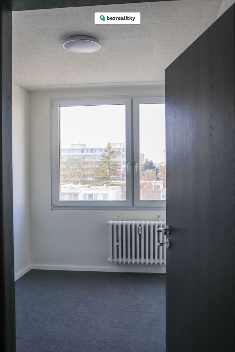 1773086471-qwuwnhnysc-veltruska-5