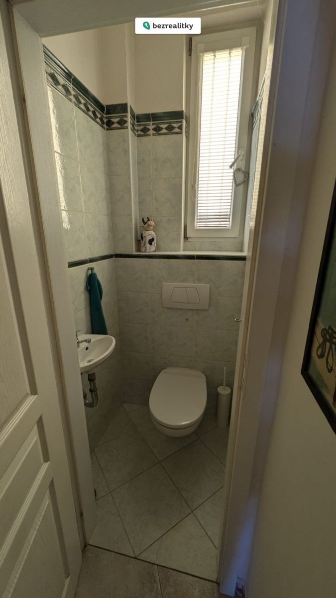 1775994192-ybrzfnniws-1000050345