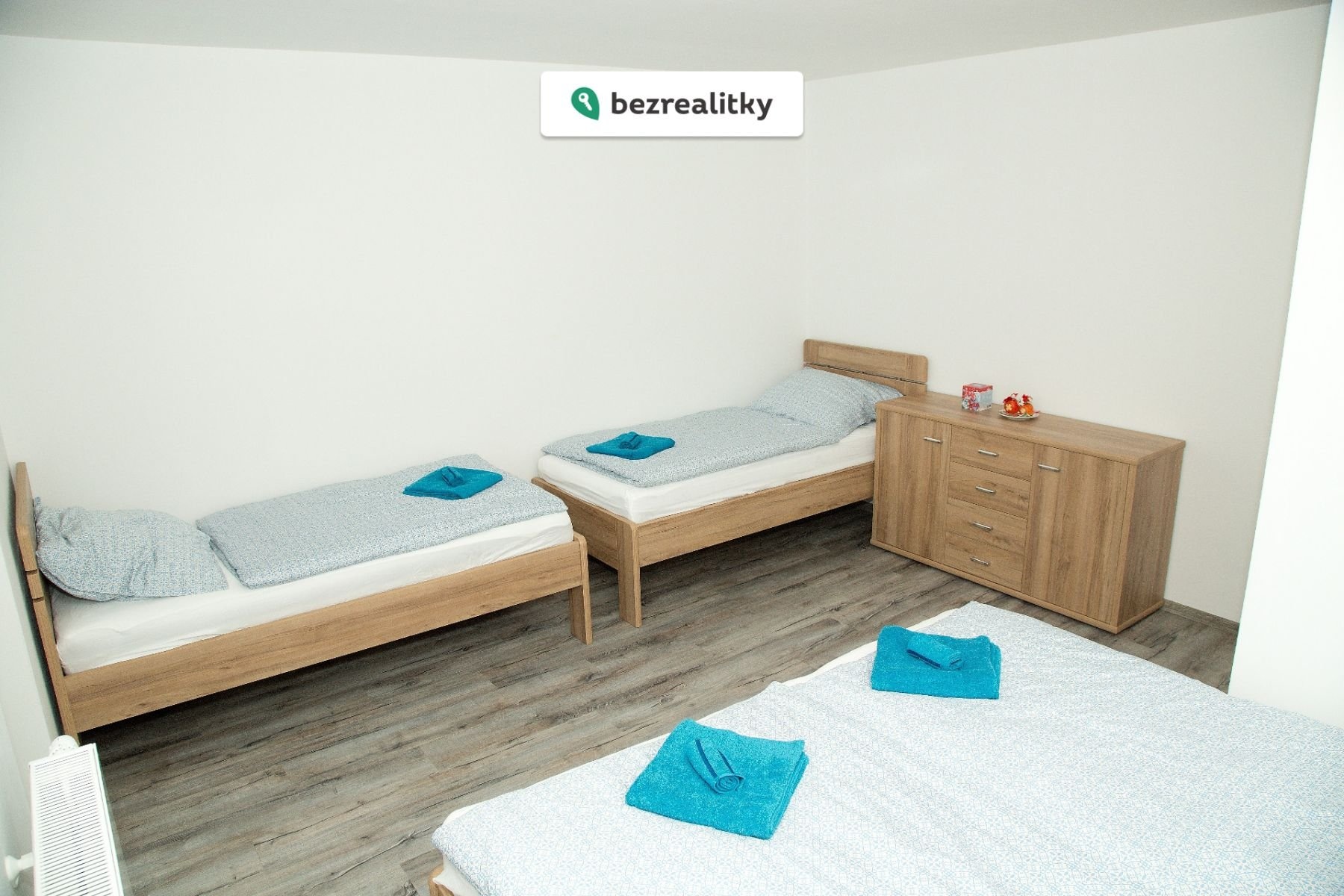 1762777382-seprswbxzs-img-7819-282-29