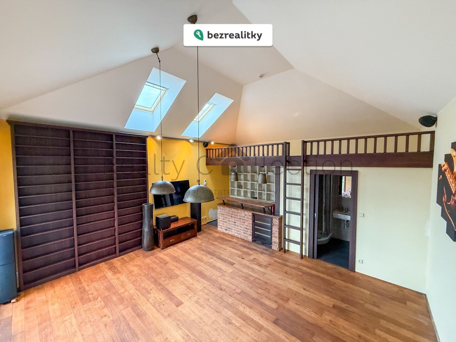 1761044723-thsvjxuexo-img-8721-1