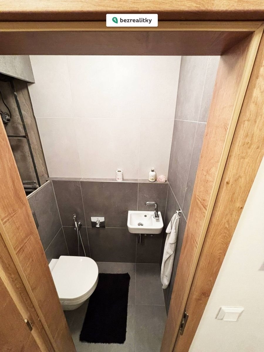 1759741584-fiolkhtsoo-img-0813